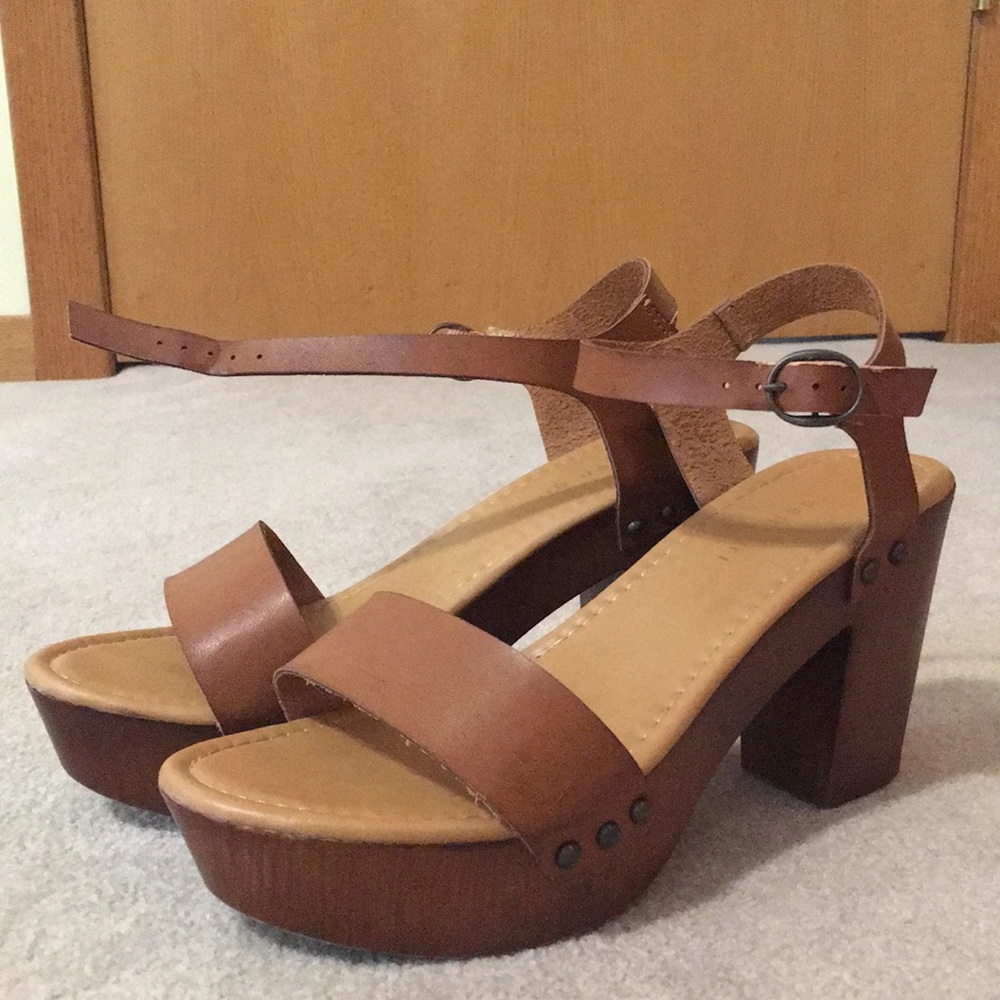 Madden girl wooden heels